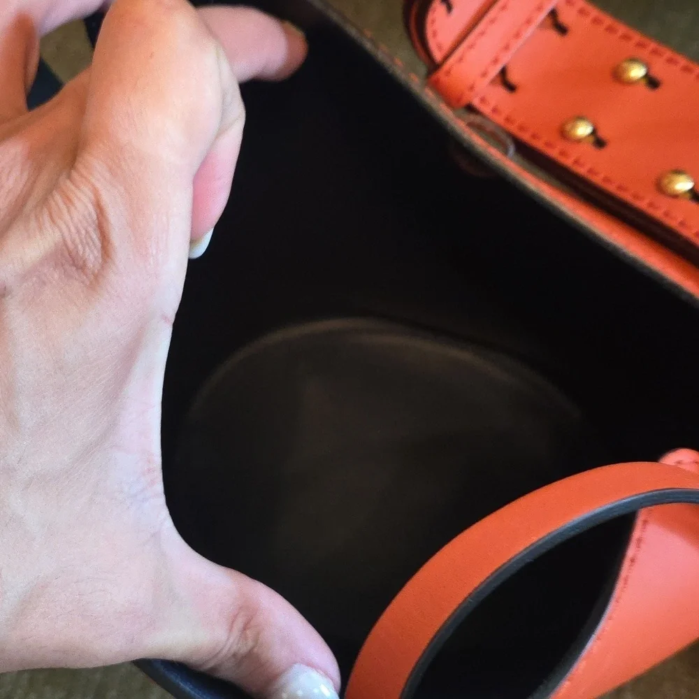 NWT Authentic Burberry Handbag Supple Calfskin Bucket Clementine - Picture 13 of 16